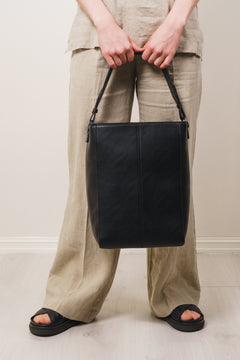 Casset Structure - Abstract Black