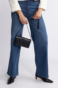 The Longshot Chain Wallet - Black