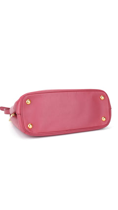 Prada Saffiano Lux Shoulder Bag Small - Pink