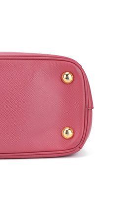 Prada Saffiano Lux Shoulder Bag Small - Pink