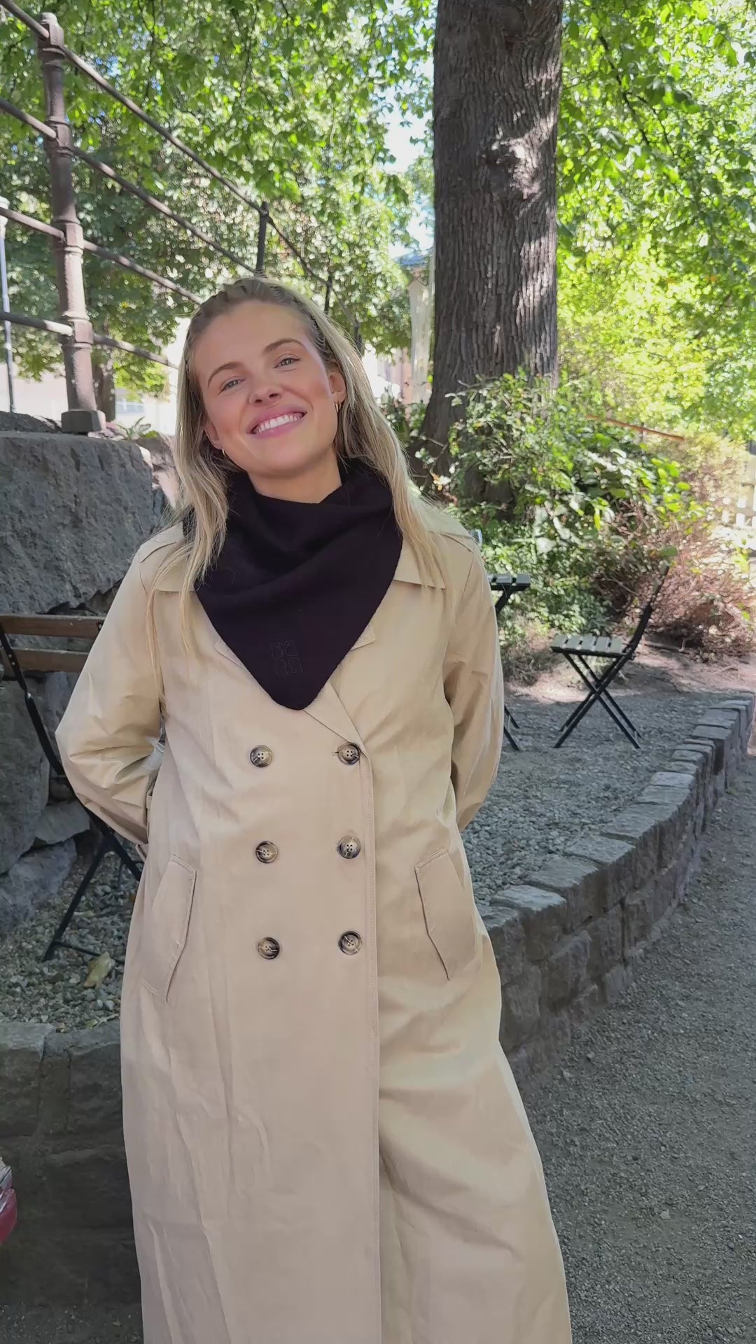 Victoria Wool Cashmere Scarf - Black