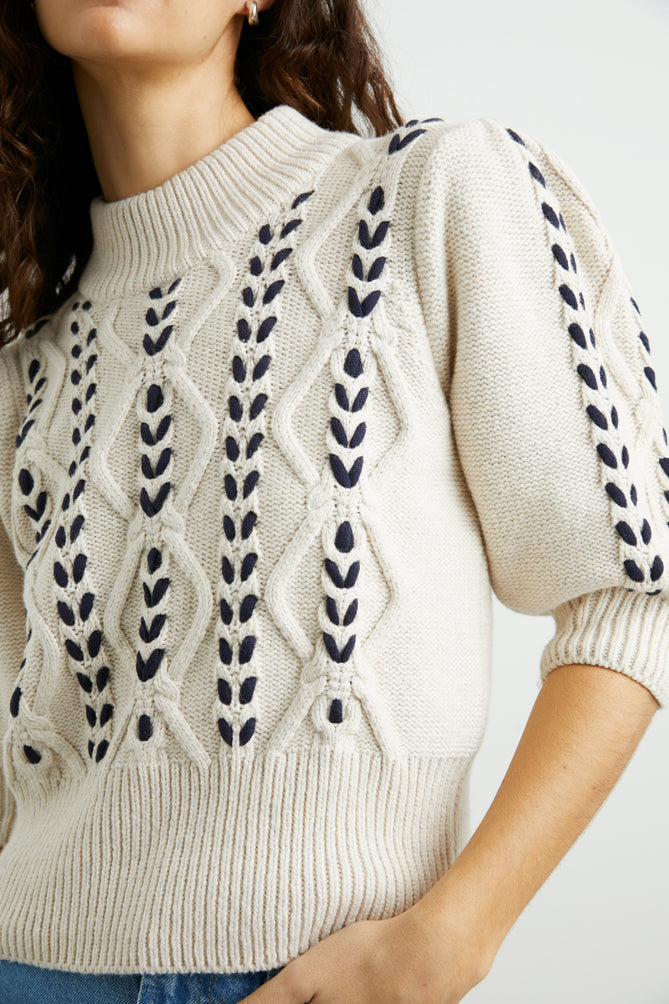 Addy - Oatmeal Navy Cables