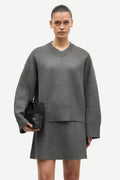Salula V-Neck - Dark Grey
