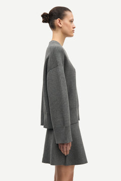 Salula V-Neck - Dark Grey