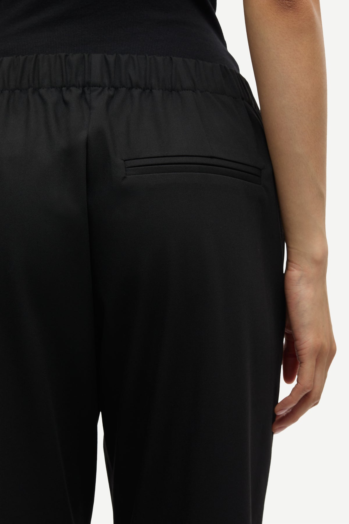Sahoys Straight Trousers - Black