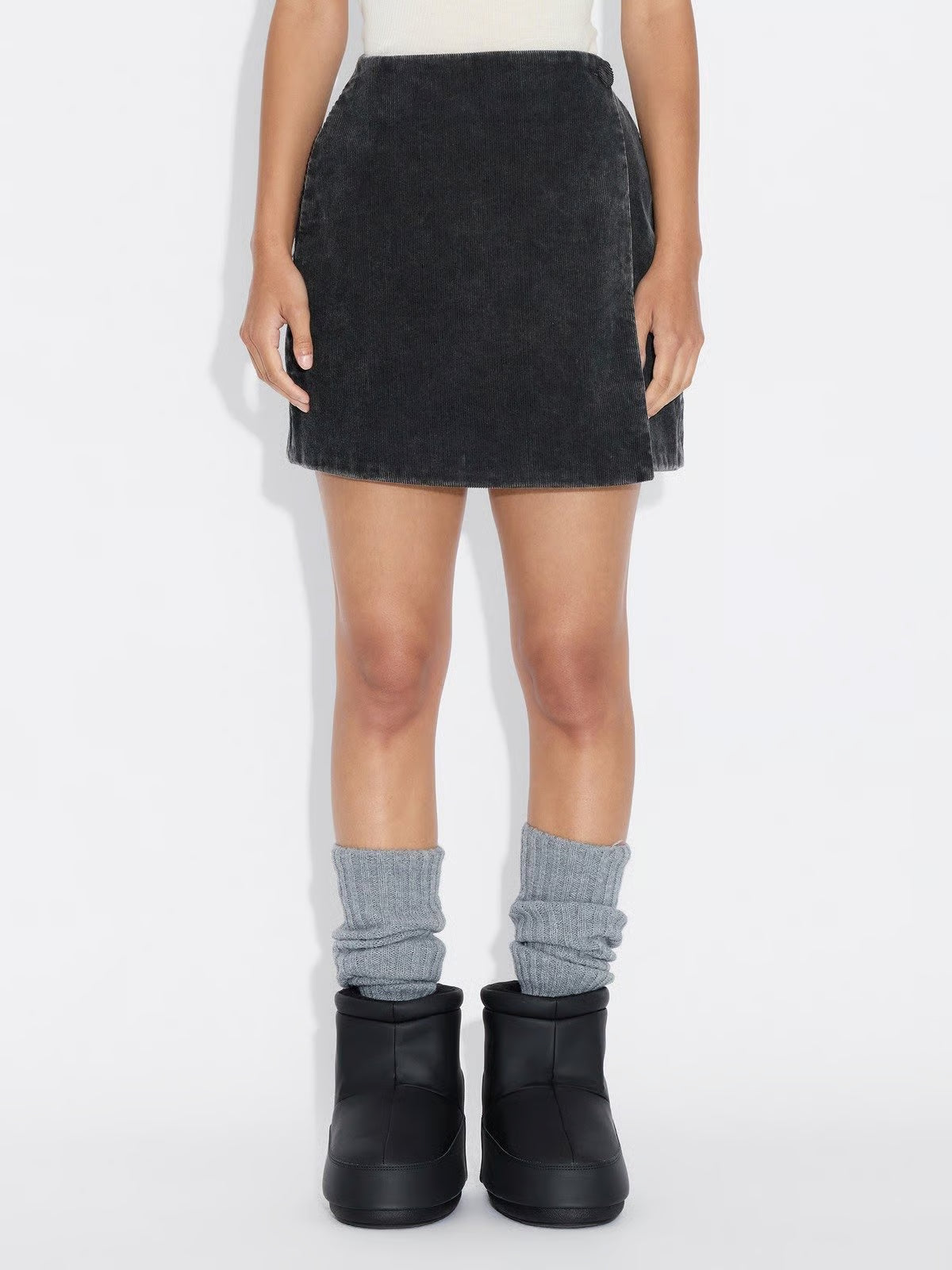 Enja Corduroy Skirt - Black