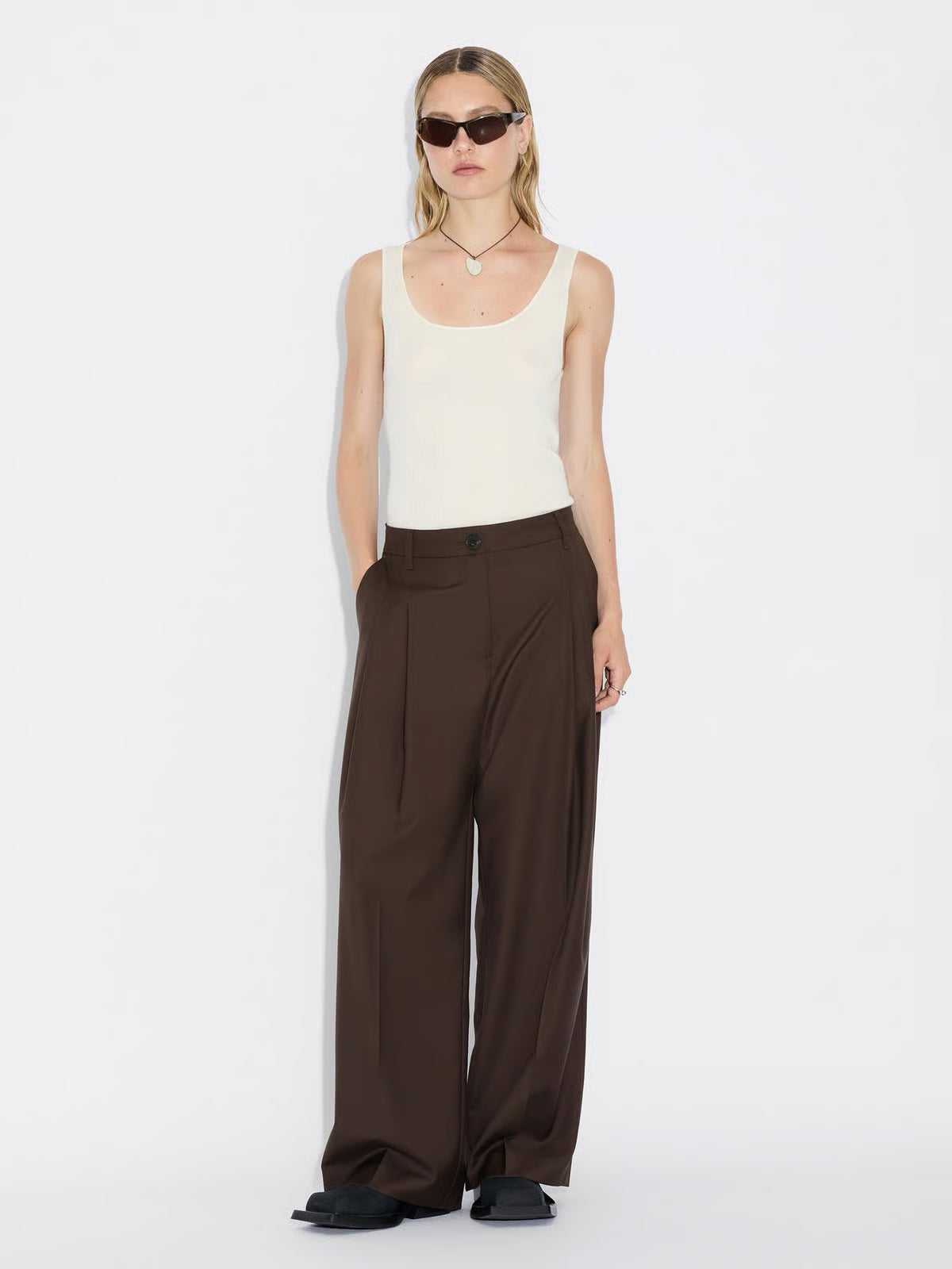 Alexa Pleat Trousers - Brown
