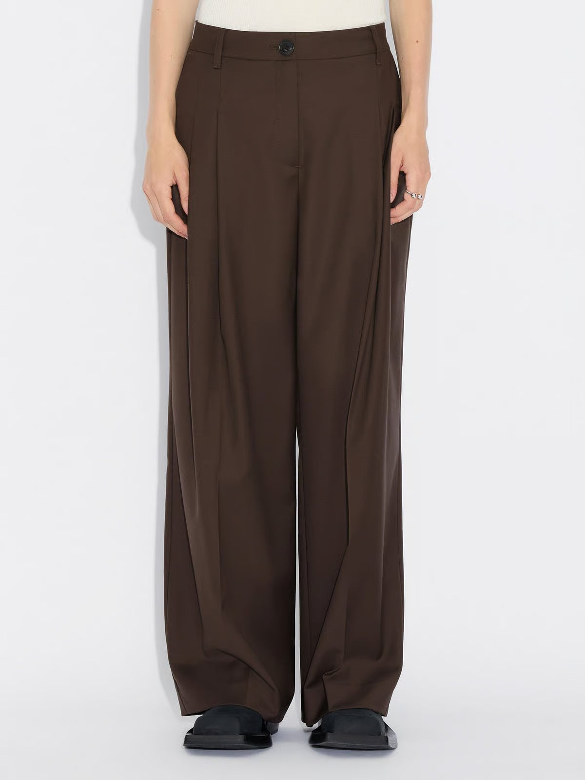 Alexa Pleat Trousers - Brown