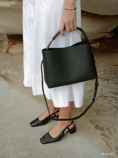 Hedda Midi Handbag - Leather Black