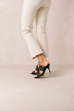 Twist Strap - Black