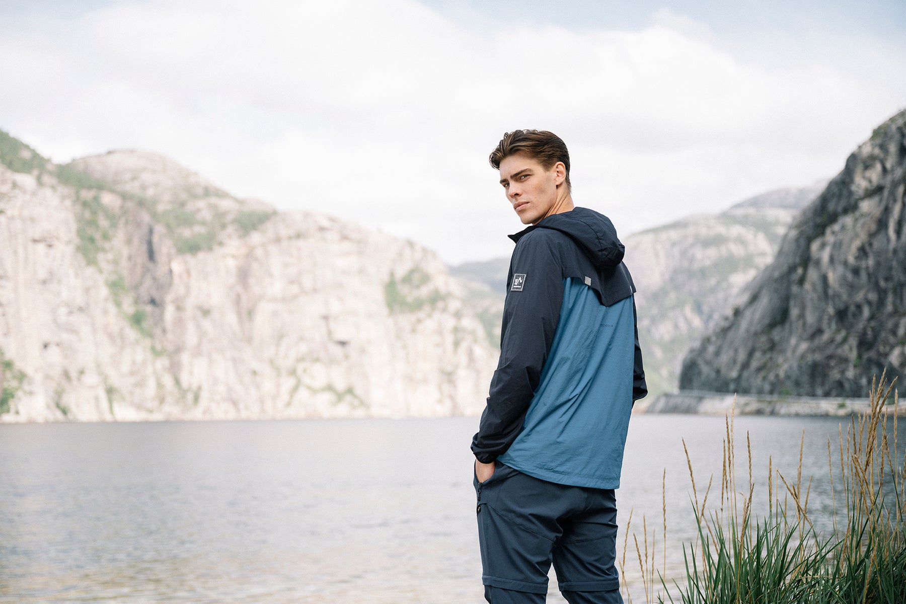 Flåm 2.0 Light Anorakk - Marineblå - Men