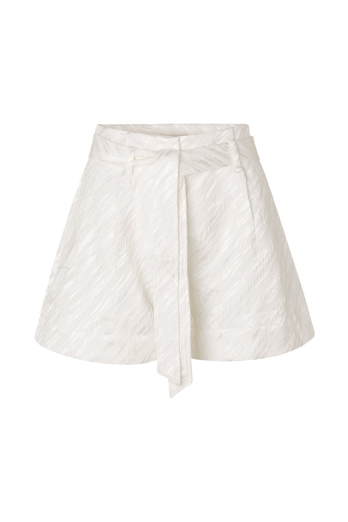Nanda - Diagonal White