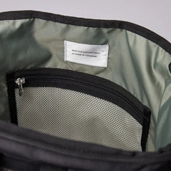 Sune - Black With Black Webbing