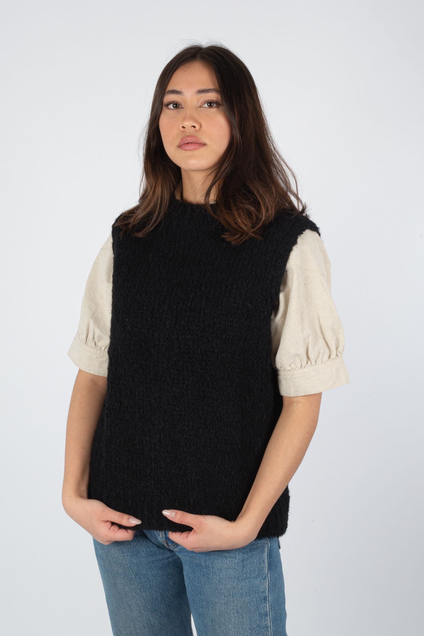 Kala Vest Wool - Black