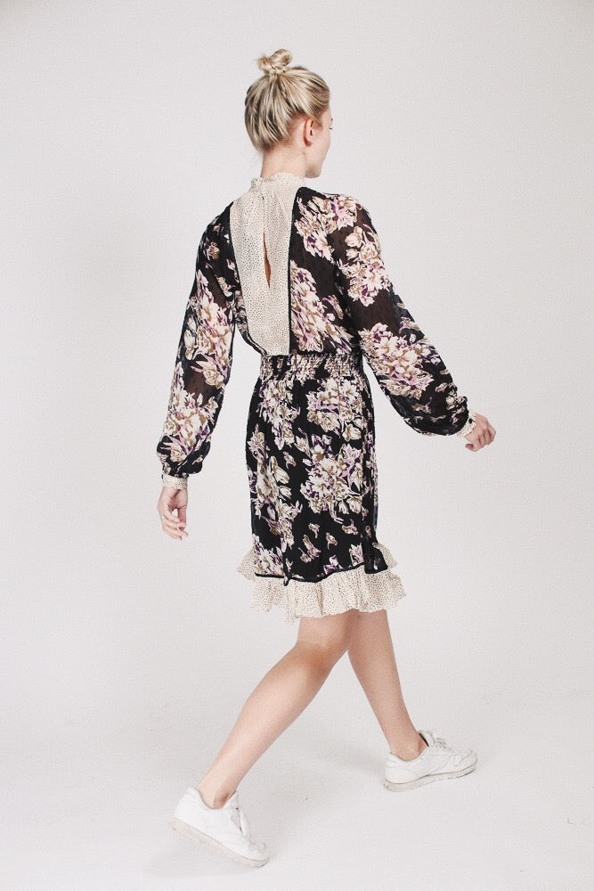 Delicate Semi Couture Smocking Dress - Palace Black - ByTimo - Kjoler - VILLOID.no