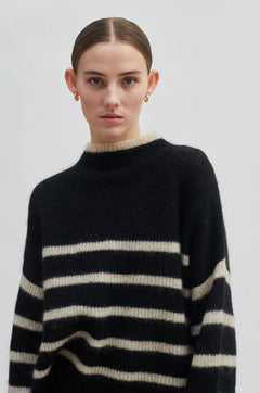 Ovalis Knit T-Neck - Black