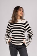Matea Knit O-Neck - Black