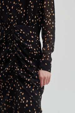 Mild Fitted Dress - Black
