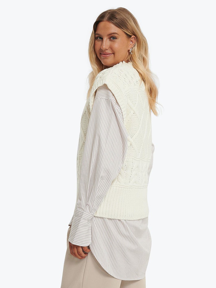 Cable Knitted Vest - Off White - NA-KD - Gensere - VILLOID.no