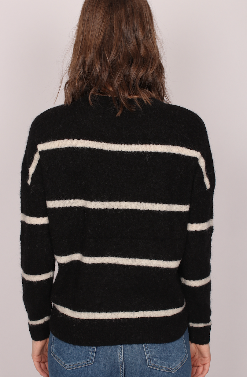 Femme Alpaca Stripe Pull - Black Stripe - Moss Copenhagen - Gensere - VILLOID.no