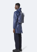 Rucksack - Shiny Blue - Rains - Tilbehør - VILLOID.no