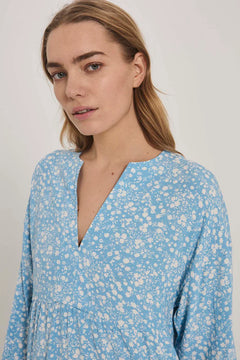 Bomba Short Dress - Blue W. White Flower Print