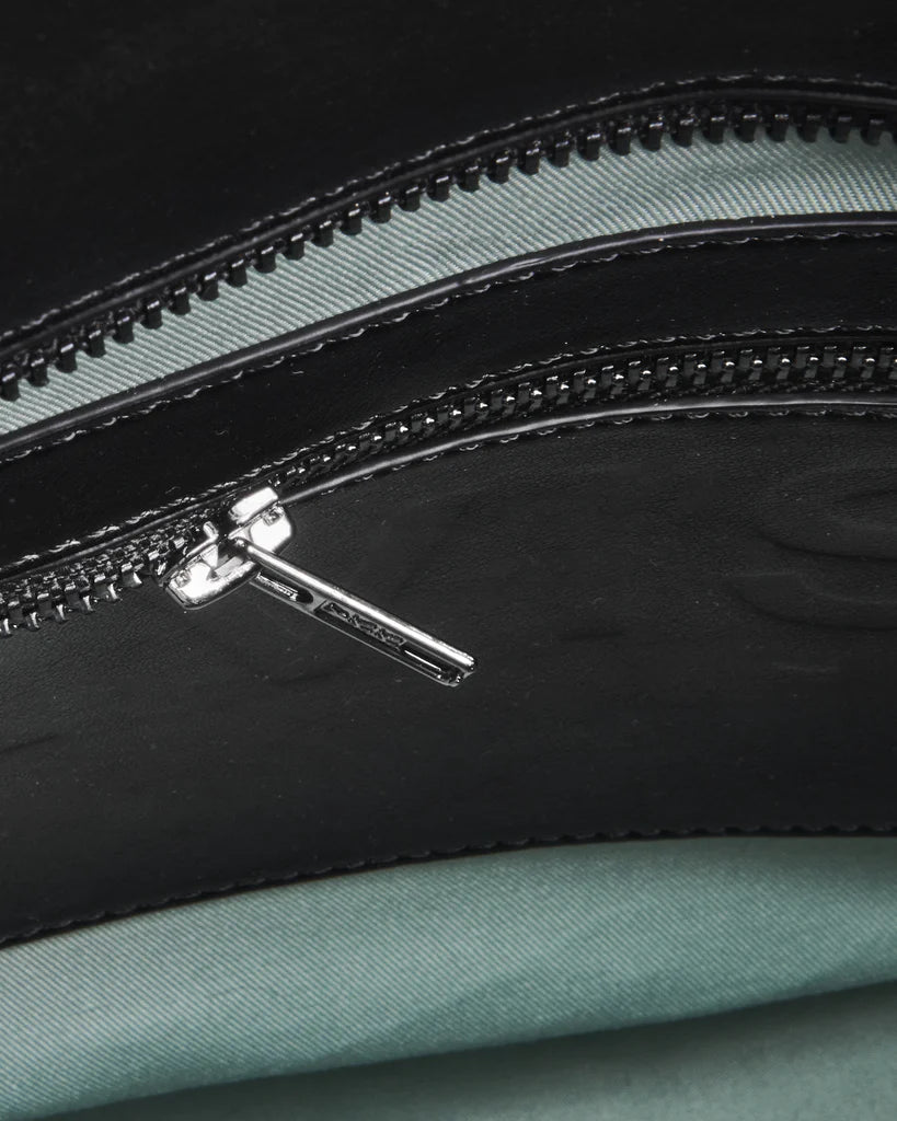 Casset Structure - Abstract Black