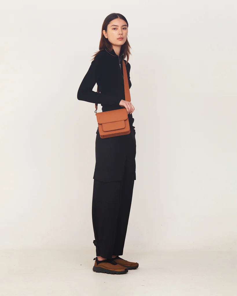 Cayman Pocket Structure - Sepia Brown