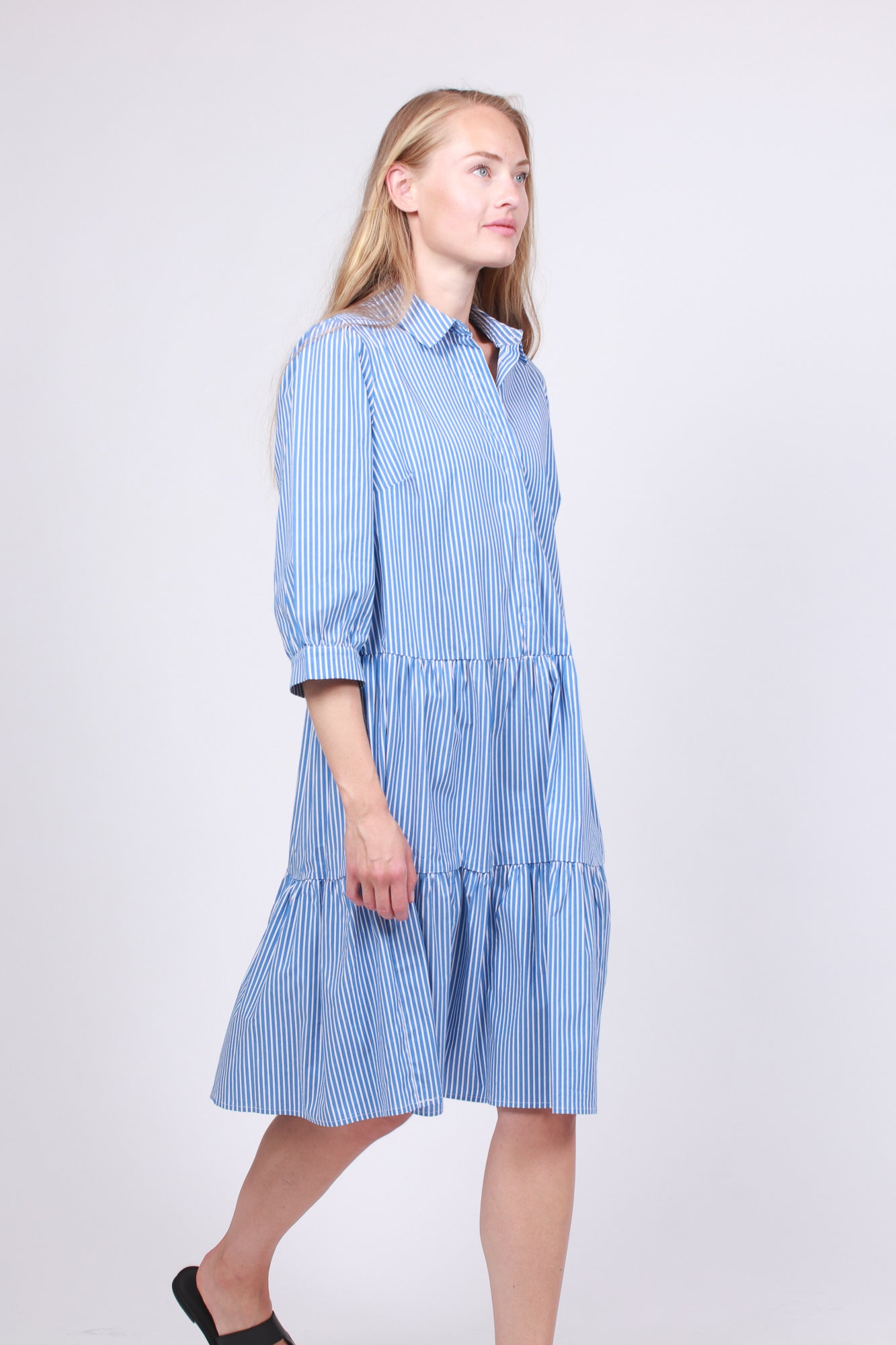 Ching Ava 3/4 Dress - Mid Blue Stripe - Moss Copenhagen - Kjoler - VILLOID.no