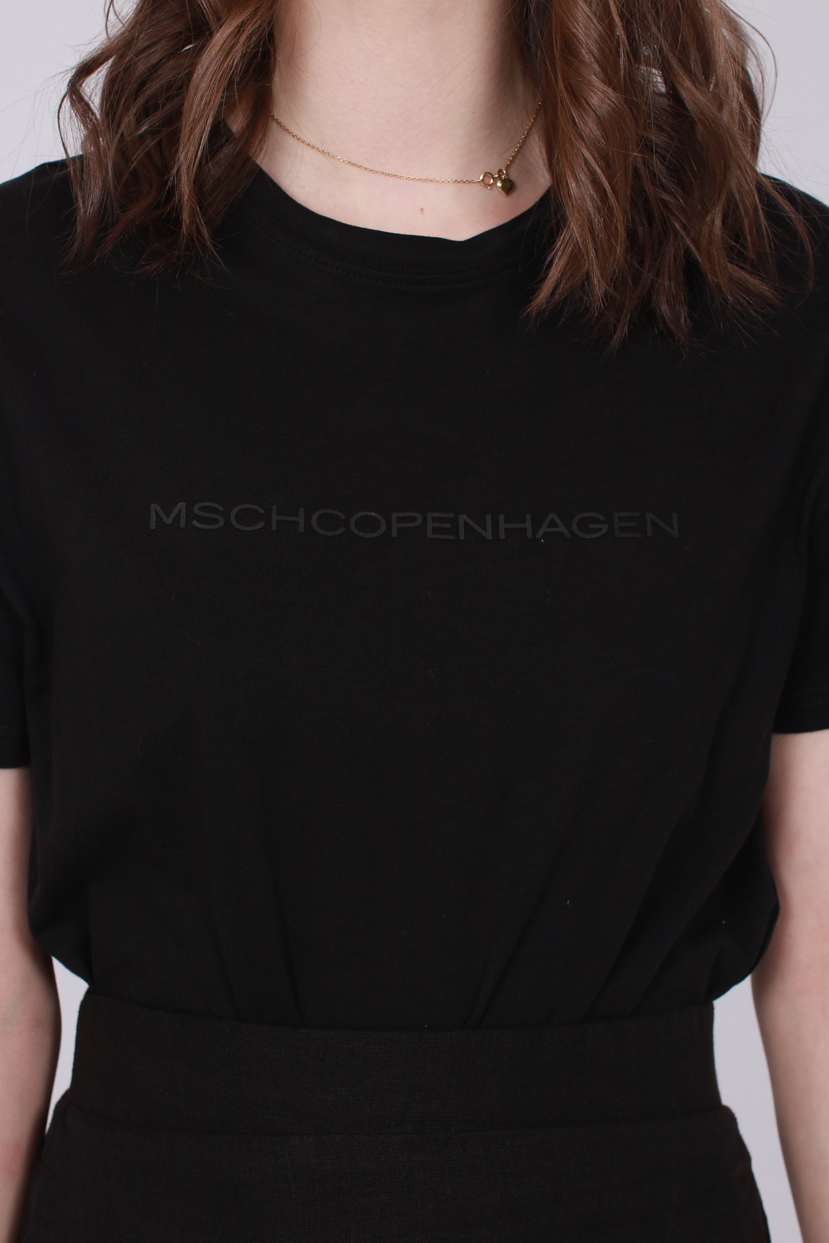 Liv Organic Logo Tee - Black - Moss Copenhagen - T-skjorter & Topper - VILLOID.no