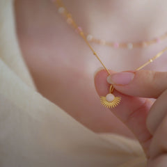 Soleil Necklace - Pale Peach