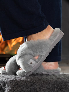 Crossy Sheepskin - Grey