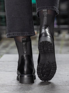 Pratoo Leather Chelsea - Black