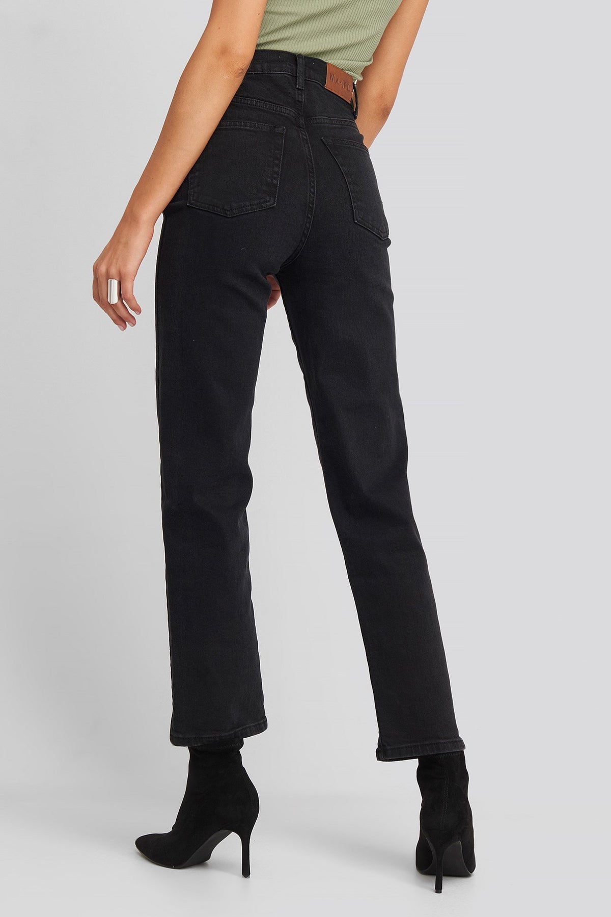 Straight High Waist Jeans - Black - NA-KD - Bukser & Shorts - VILLOID.no