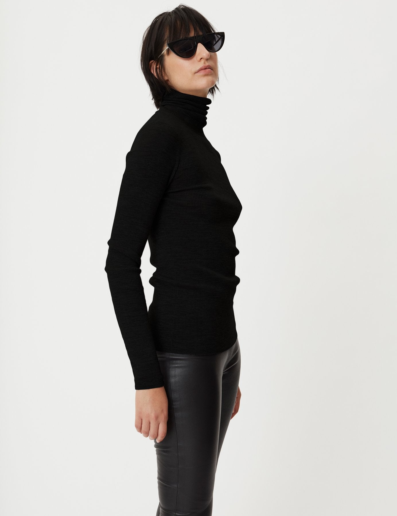 Sierra - Black