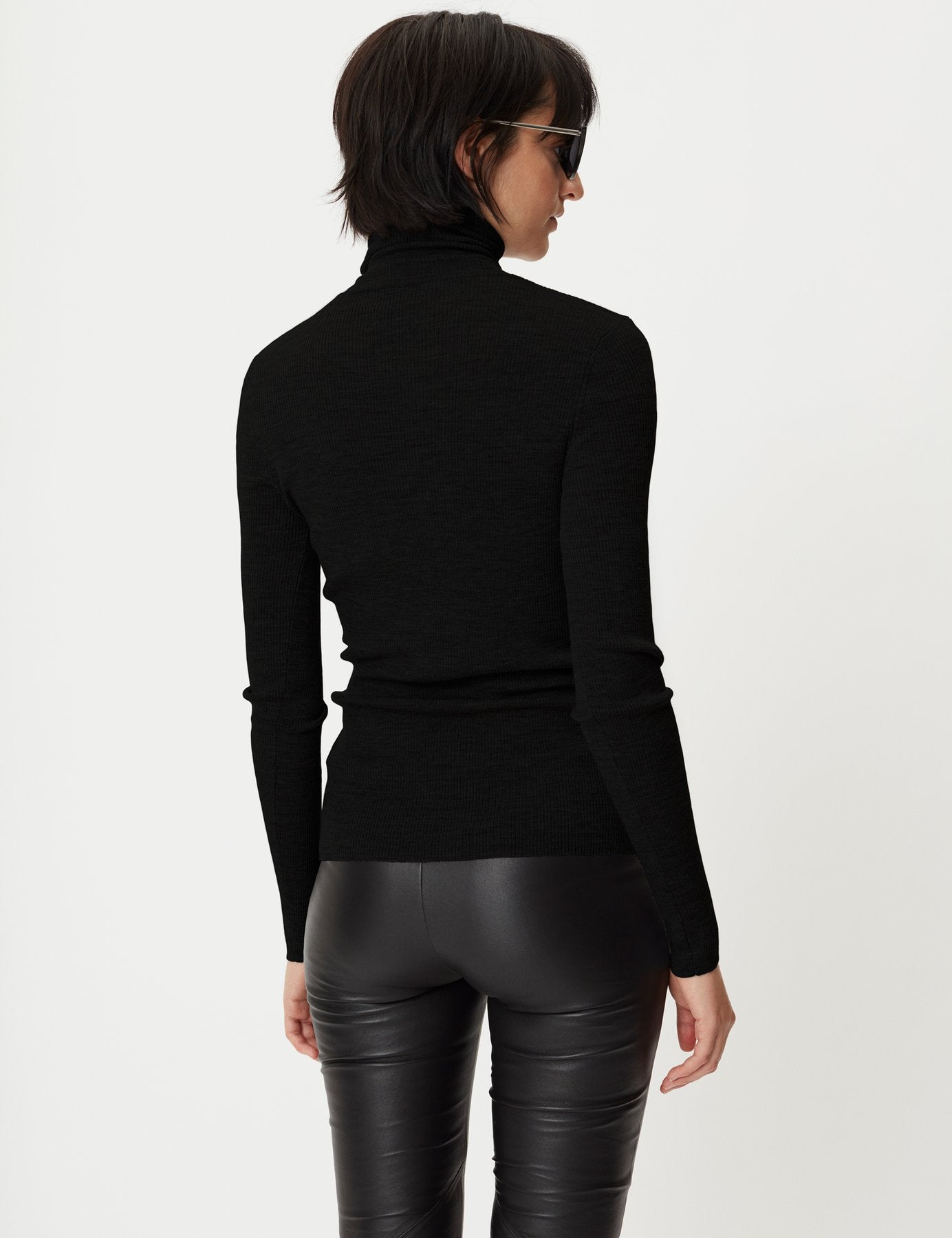 Sierra - Black