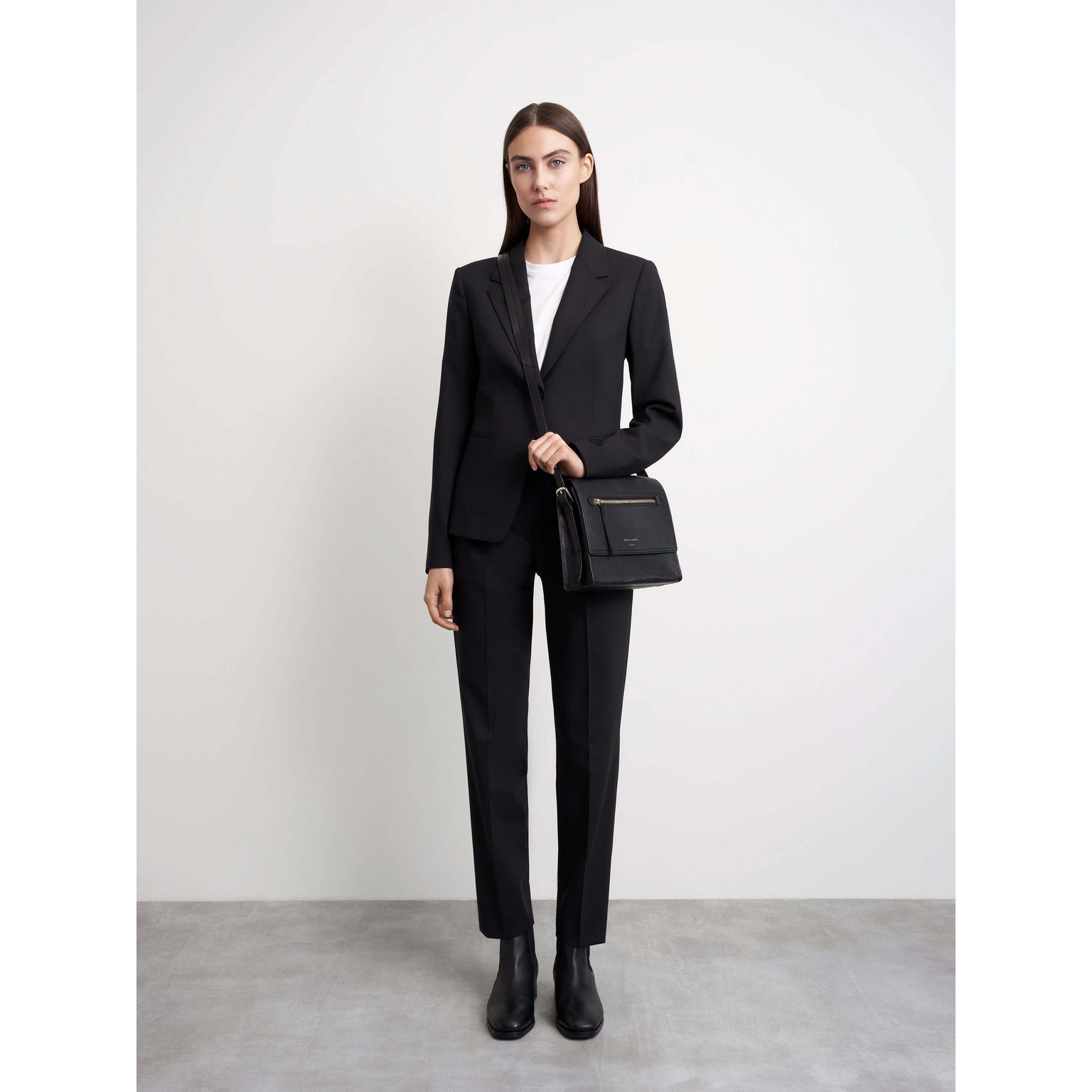 Caprisia Bag - Black – VILLOID