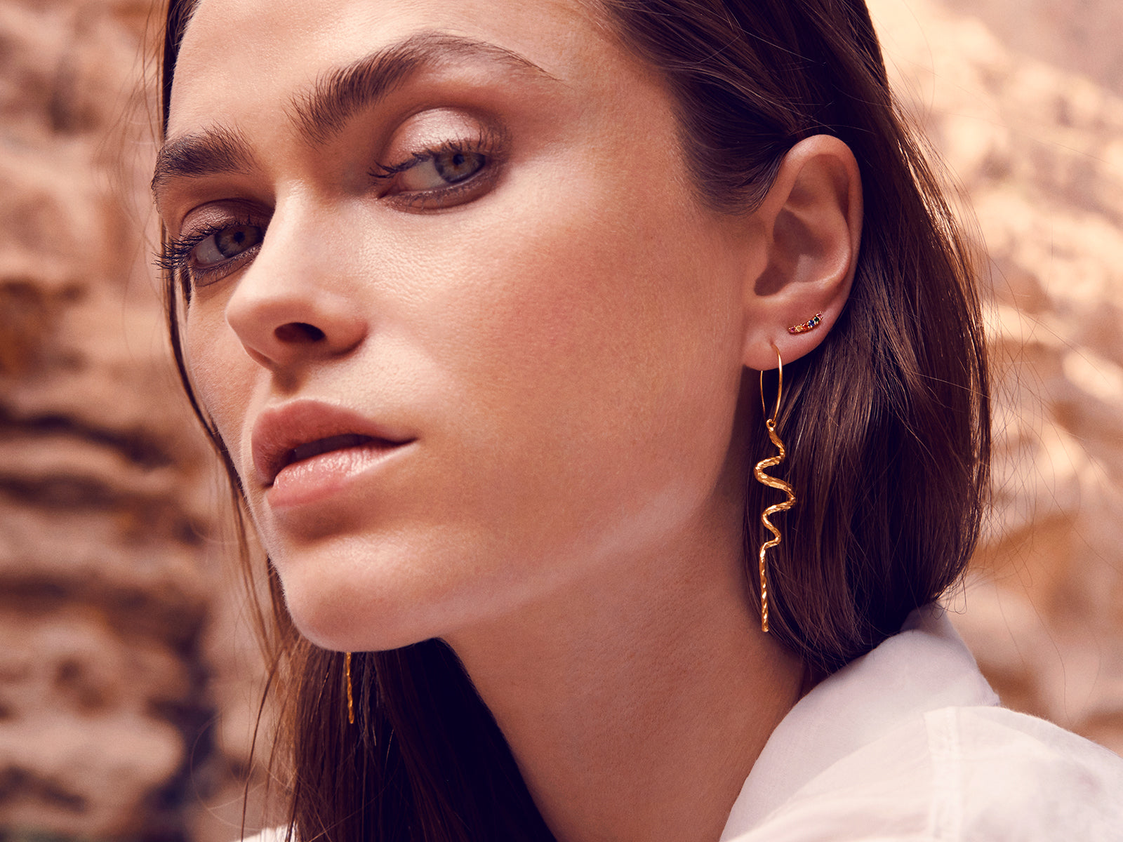 Liana Earring - Gold - Maanesten - Tilbehør - VILLOID.no