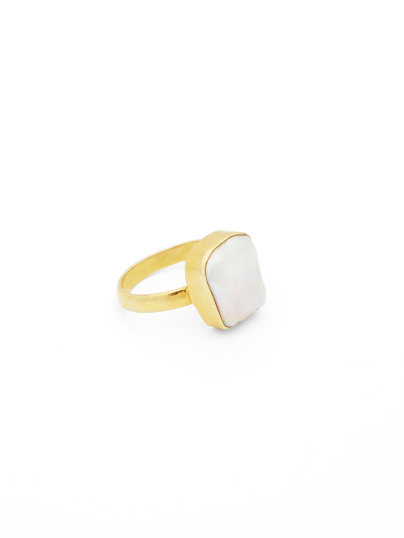 Pearly Girl Ring - Oval