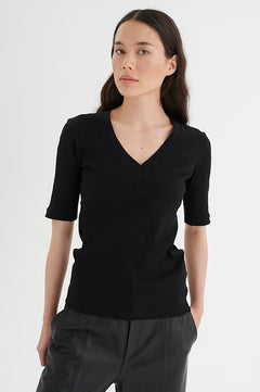 DagnaIW V T-Shirt - Black