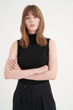 DagnaIW Rollneck Top - Black