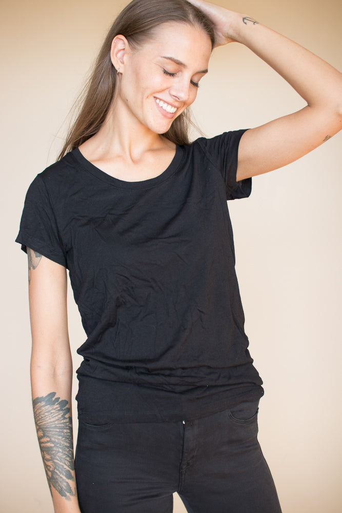 Women's T-shirt - Black - The Product - T-skjorter & Topper - VILLOID.no