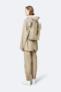 Rucksack - Beige - Rains - Tilbehør - VILLOID.no