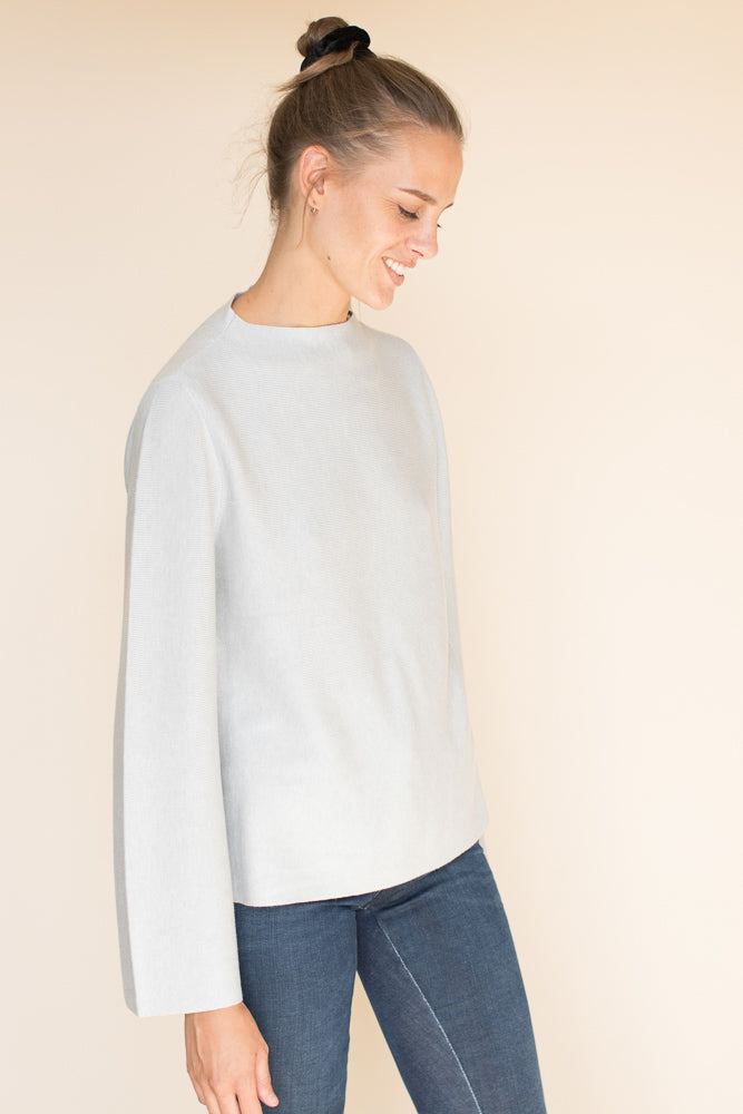 Bell Sleeved Sweater - Light Grey - Creative Collective - Gensere - VILLOID.no