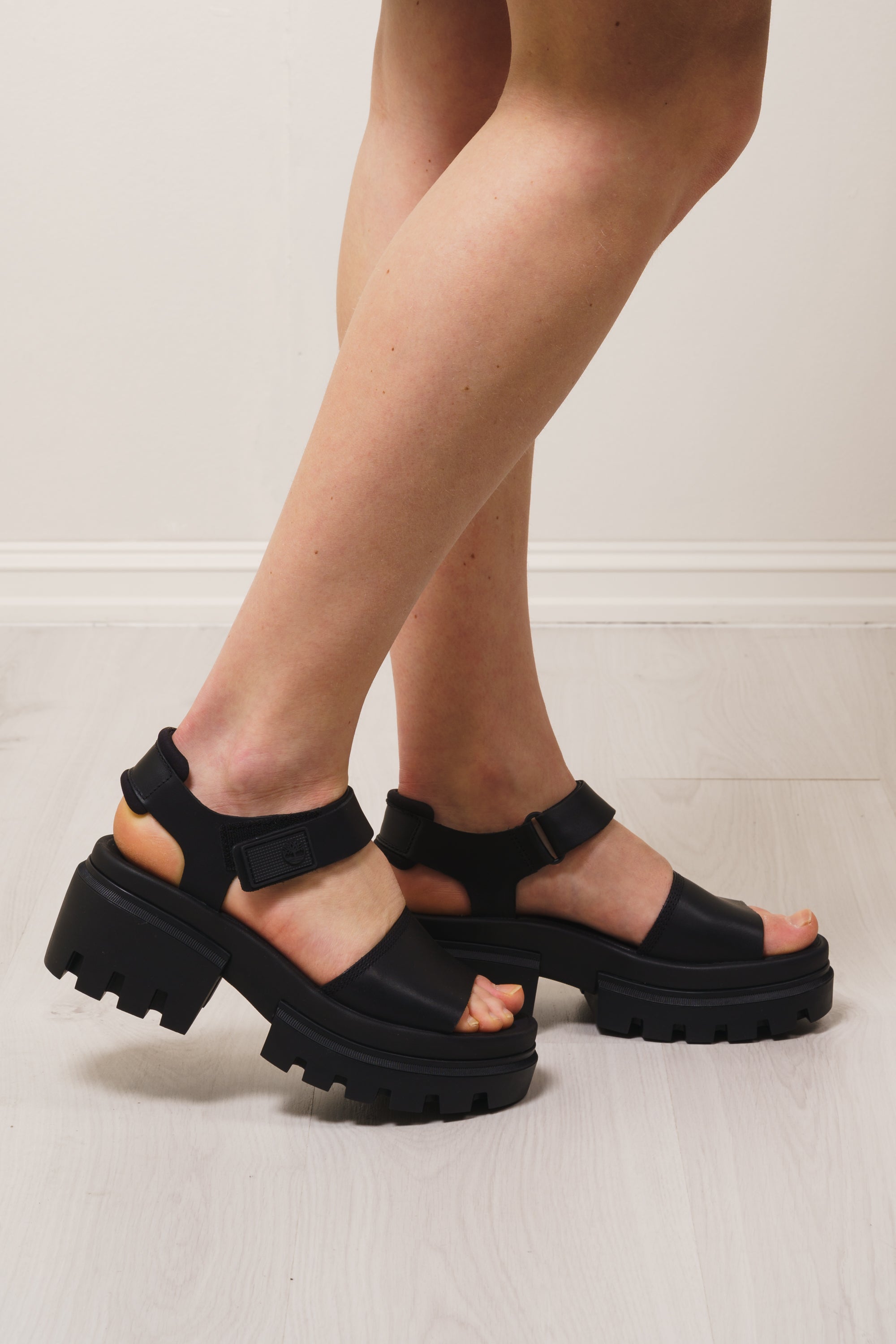 Everleigh Backstrap Sandal - Black