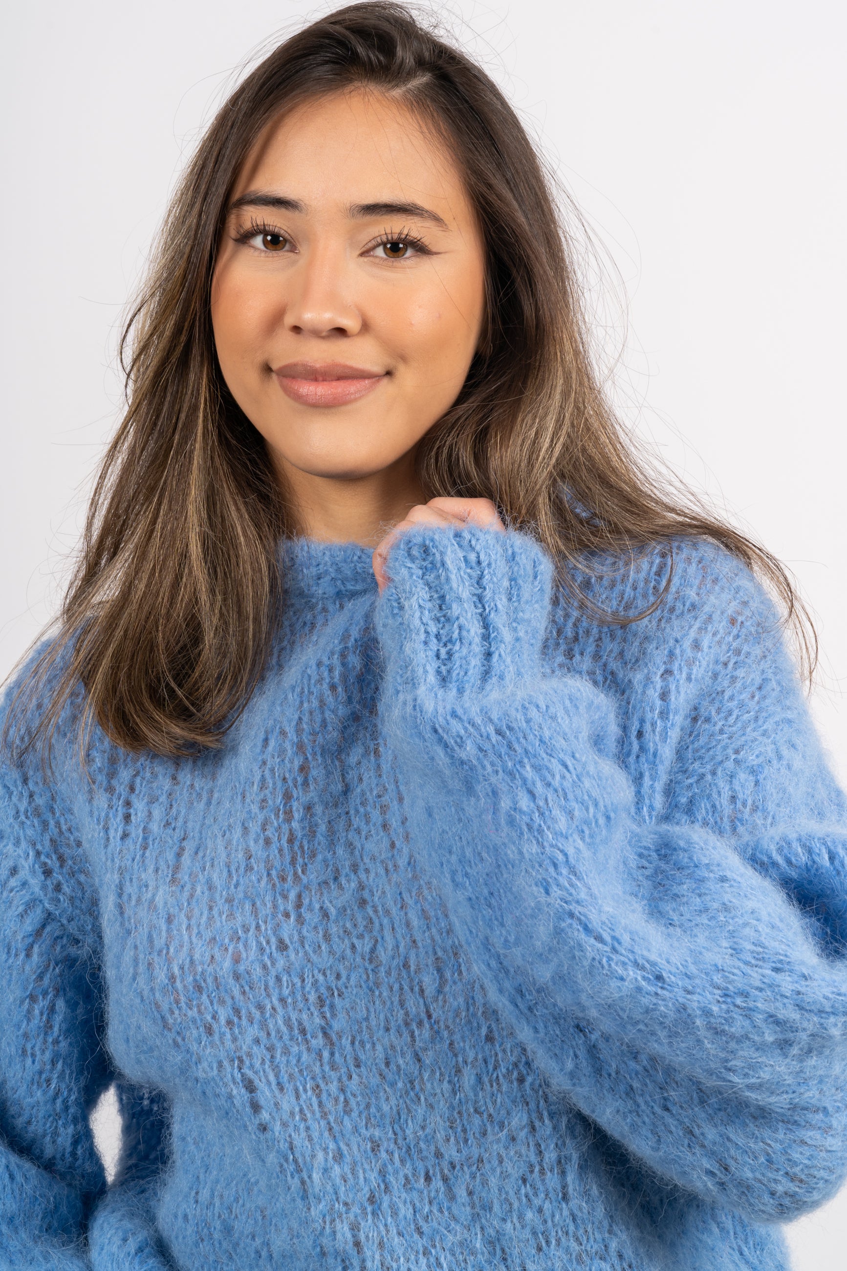 Leonnie Alpaca Pullover - Sky Blue