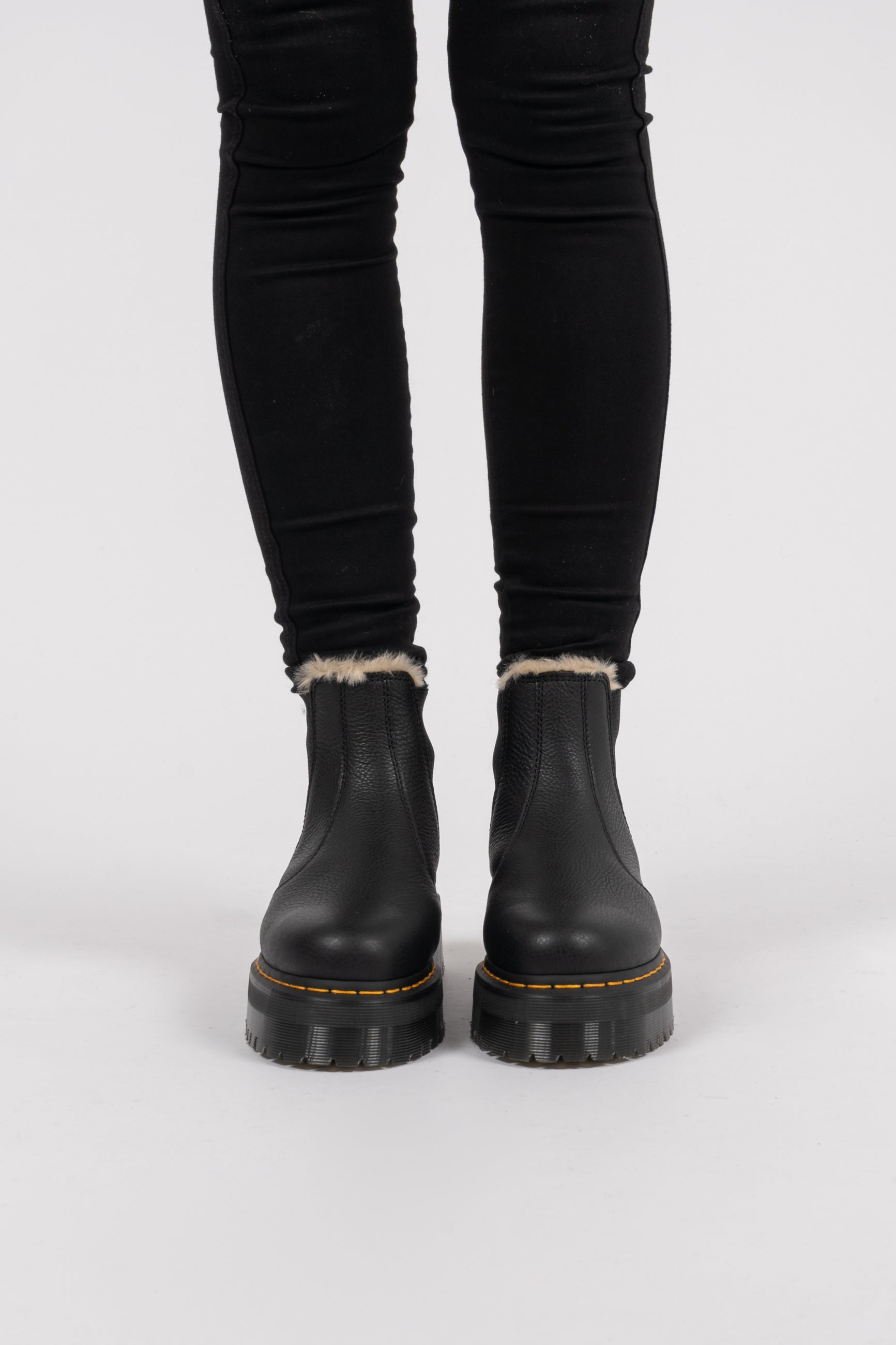 2976 Quad Fur Lined Platform Boots - Black Pisa