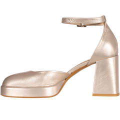 8822 Pegaso - Naked