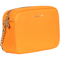 Jet Set Medium Pebbled Leather Crossbody Bag - Apricot