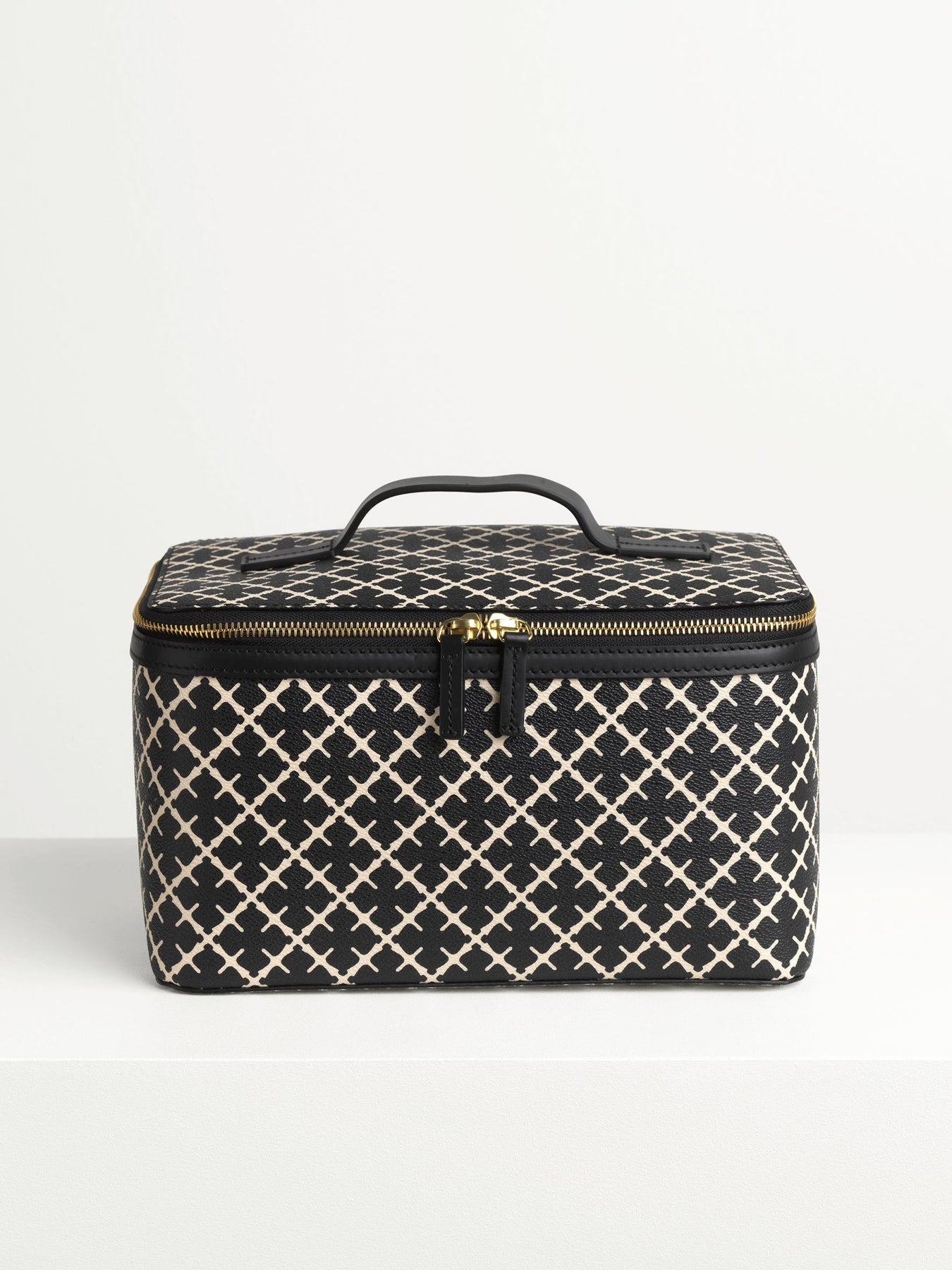 Bae Beauty - Black - By Malene Birger - Tilbehør - VILLOID.no